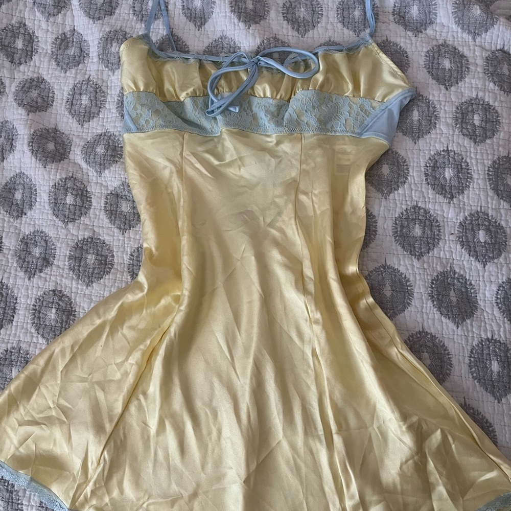 Frankie’s Bikini’s x Pink Elegant Yellow and Blue Lace Slip Dress